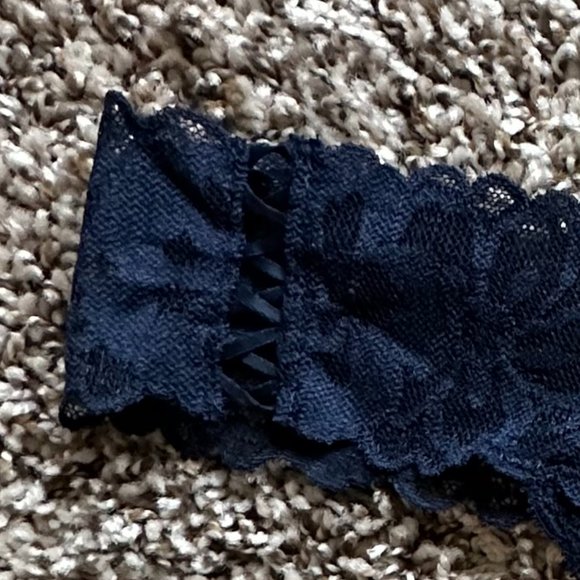 NWT Victoria's Secret navy Lacie thong with lace-up detail on side - Picture 2 of 4